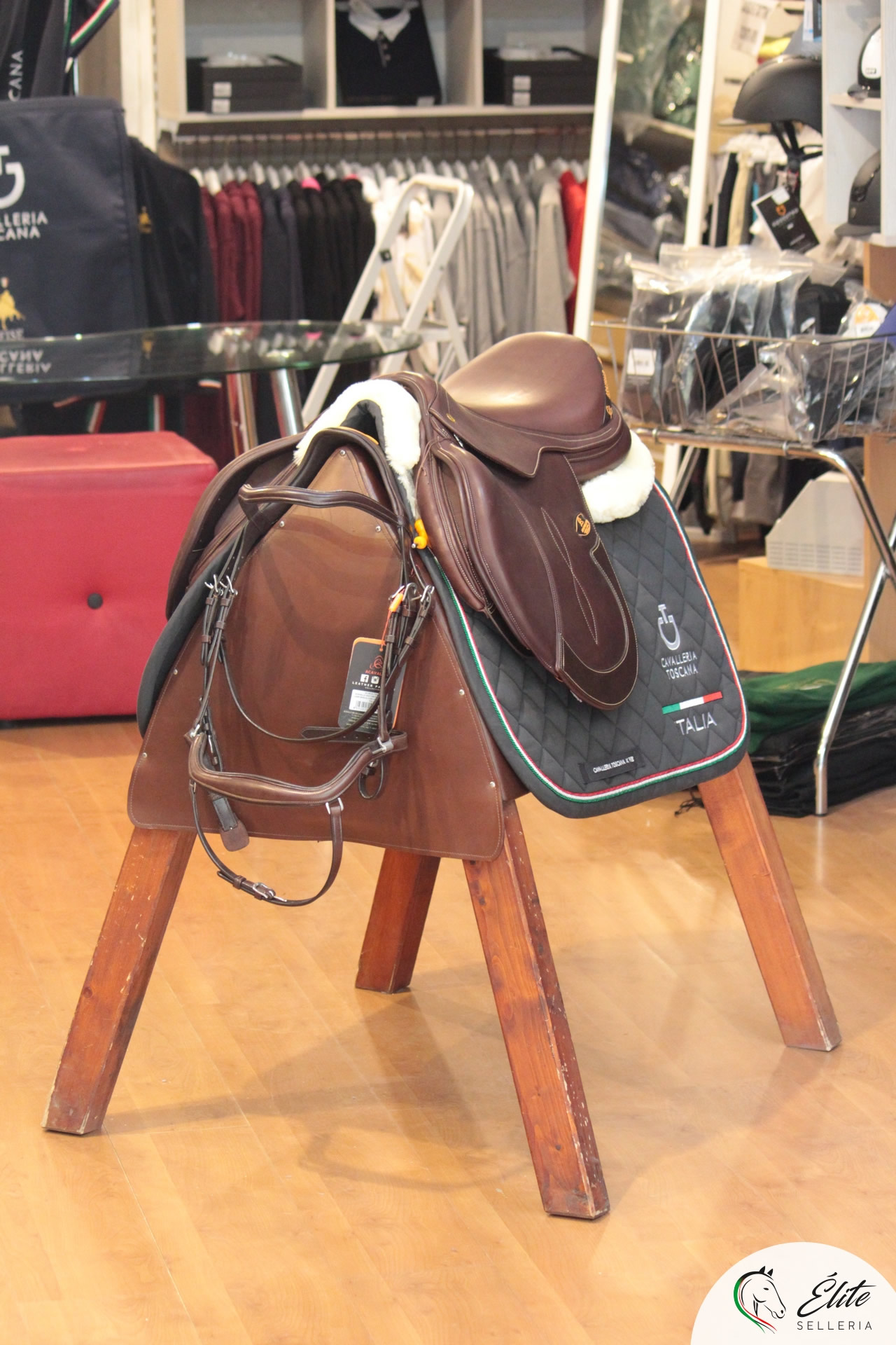 Selleria Élite del cavallo, vendita online articoli per l'equitazione